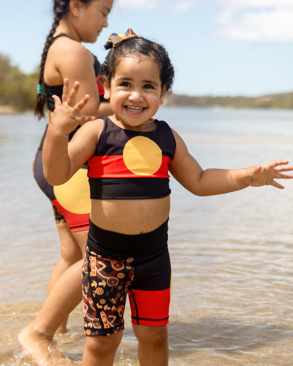 Girls Activewear Shorts - Flag\Ngadji